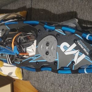 Snow shoes